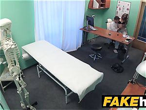 fake health center Patient gives blowjob before being pulverized